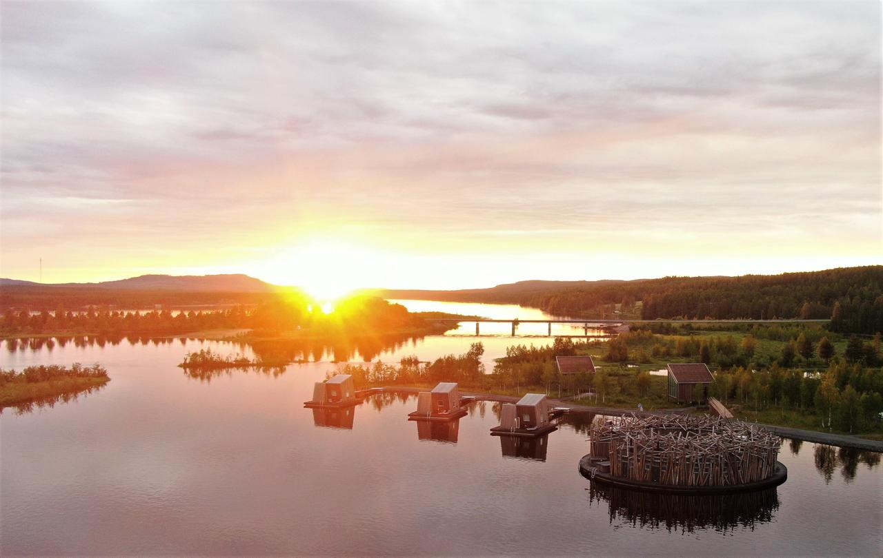 Pengalaman Akhir Pekan Artic Barths: Menikmati Keajaiban Matahari Tengah Malam