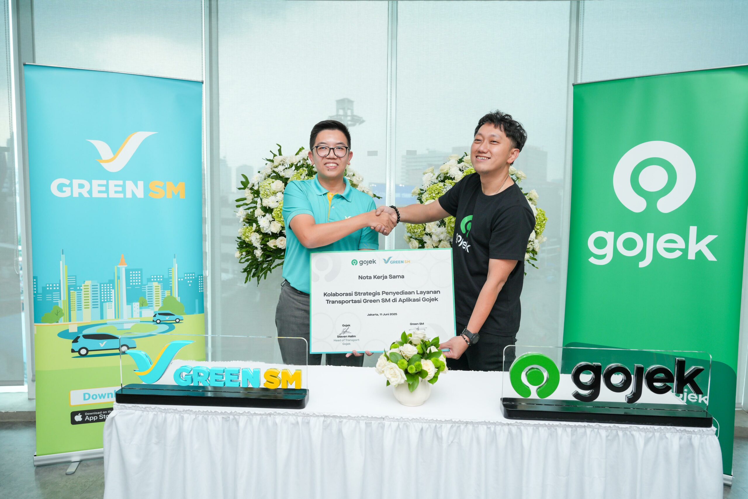 Perluas Aksesibilitas Transportasi Ramah Lingkungan di Indonesia Green SM dan Gojek Luncurkan GoGreen SM