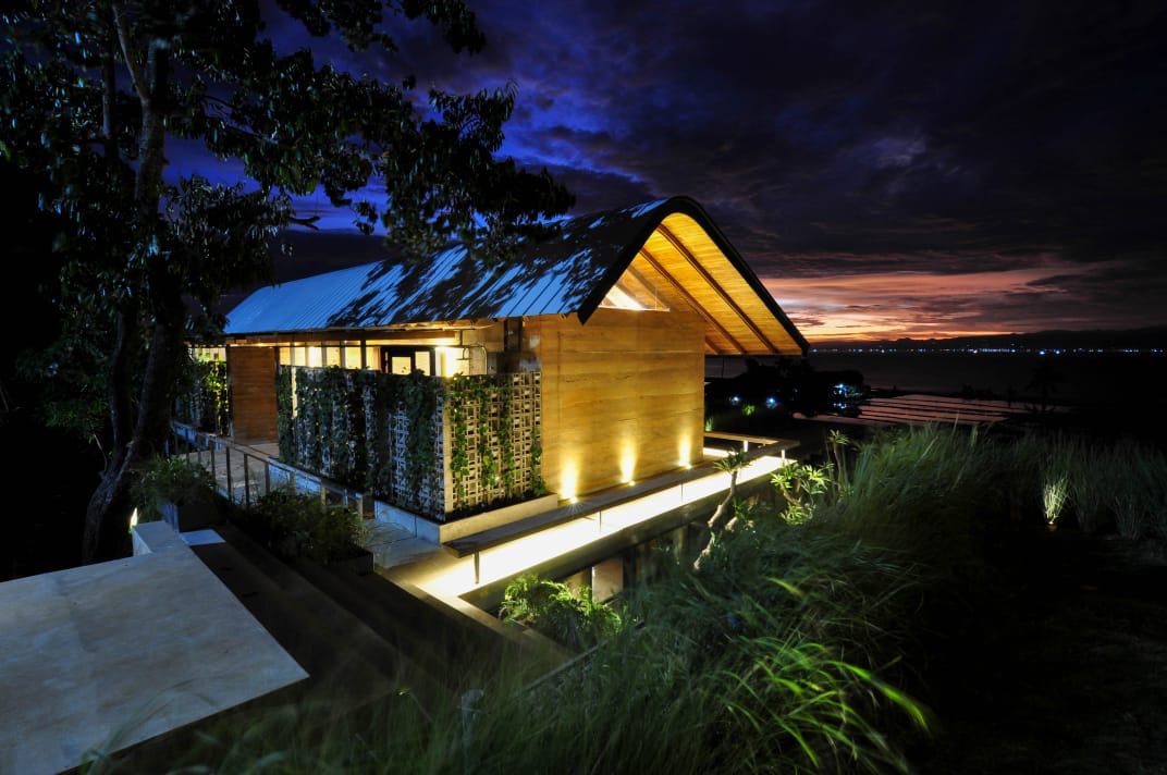 Menarik, BPA Institute Gelar Bincang Arsitektur Sustainable Inovatif Omah Tanah  di Pesisir Pantai Loji, Pelabuhan Ratu