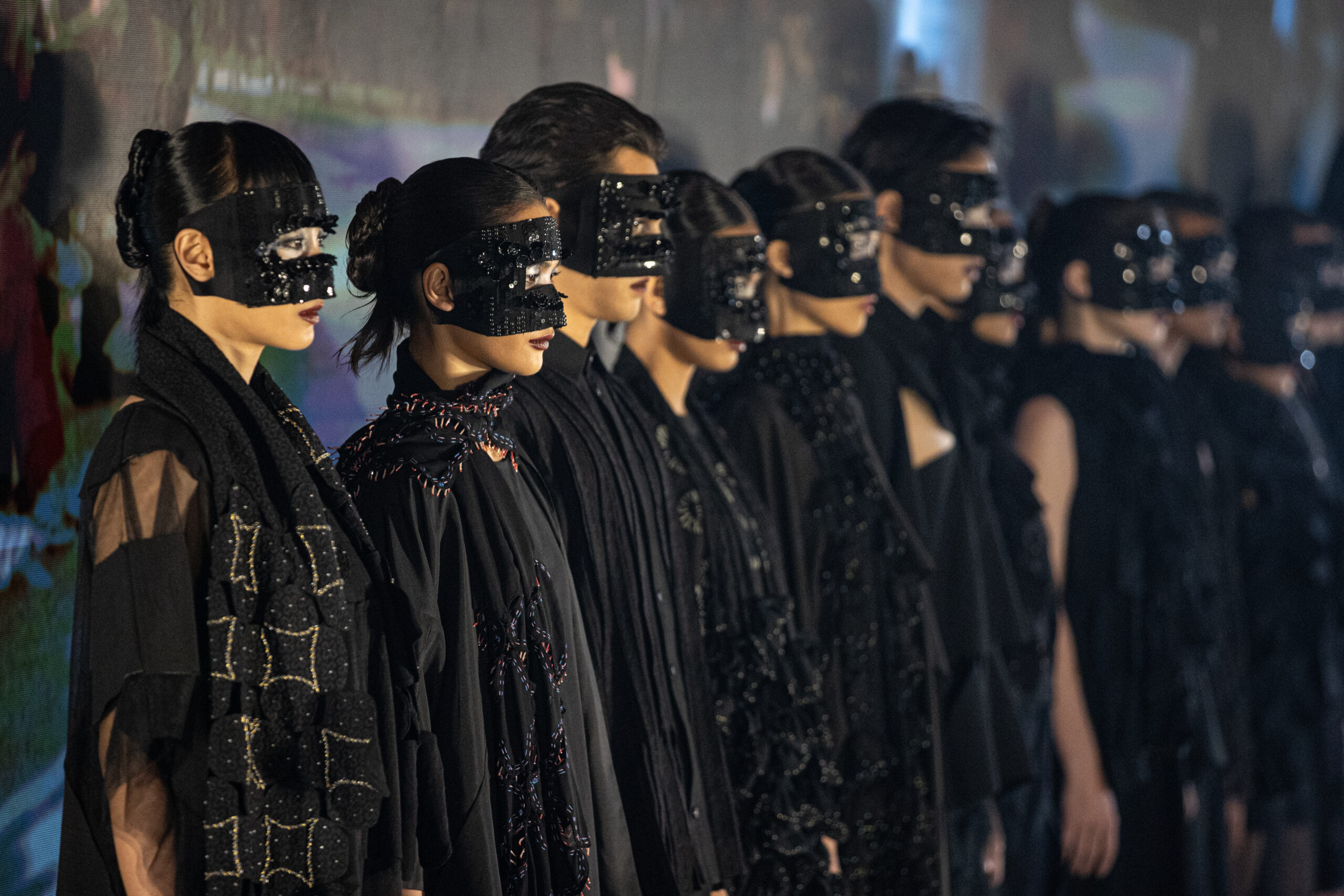 SHA BLACK, Eksplorasi Artistik Hitam sebagai Palet Utama Menantang Batas Desain